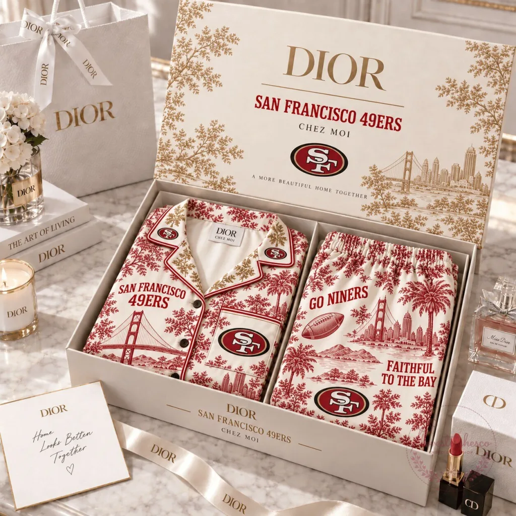 San Francisco 49ers Women's Signature Satin Pajama Set San Francisco 49ers Women's Signature Satin Pajama Set